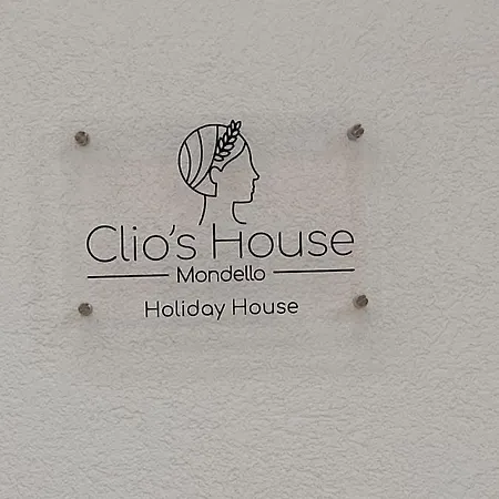 Clio's House - *