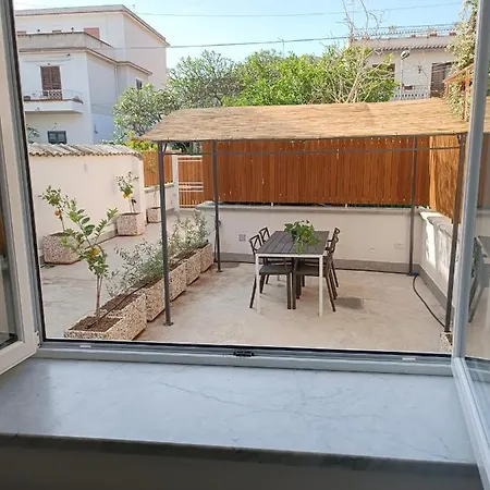 Clio's House - Vakantiehuis Mondello