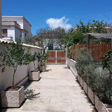 Clio's House - Mondello