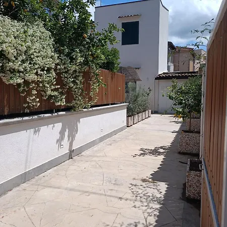 Clio's House - Vakantiehuis Mondello